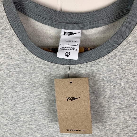 Nike Yoga Sweatshirt Therma-fit Gray Men’s Small NWT - Picture 3 of 5